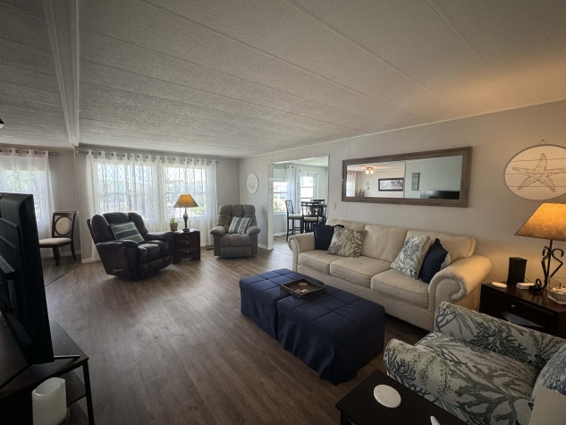 4011 Countryside Drive, Ellenton, Florida 34222, 2 Bedrooms Bedrooms, ,2 BathroomsBathrooms,55-Plus Mobile Home,For Rent,Countryside Drive,2958