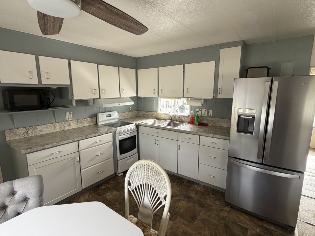 12651 Seminole Blvd, Lot 22M, Largo, Florida 33778, 2 Bedrooms Bedrooms, ,1.5 BathroomsBathrooms,55-Plus Mobile Home,For Sale,Seminole Blvd, Lot 22M,4044