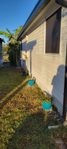 3726 Hula Circle, Ruskin, Florida 33570, 1 Bedroom Bedrooms, ,1 BathroomBathrooms,All - Age Mobile Home,For Sale,Hula Circle,4070