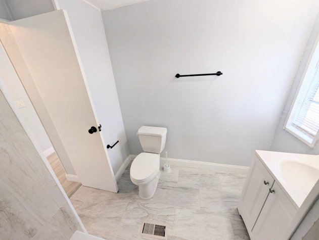 3565 58th Avenue N, Lot 140, St Petersburg, Florida 33714, 2 Bedrooms Bedrooms, ,2 BathroomsBathrooms,55-Plus Mobile Home,For Sale,58th Avenue N, Lot 140,4084