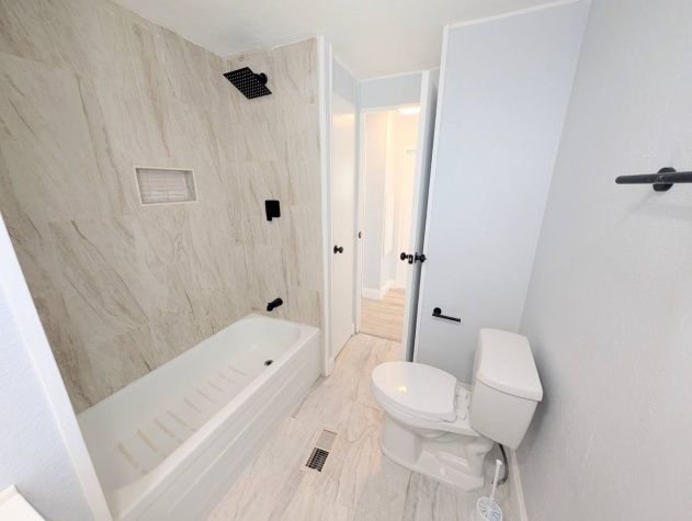 3565 58th Avenue N, Lot 140, St Petersburg, Florida 33714, 2 Bedrooms Bedrooms, ,2 BathroomsBathrooms,55-Plus Mobile Home,For Sale,58th Avenue N, Lot 140,4084