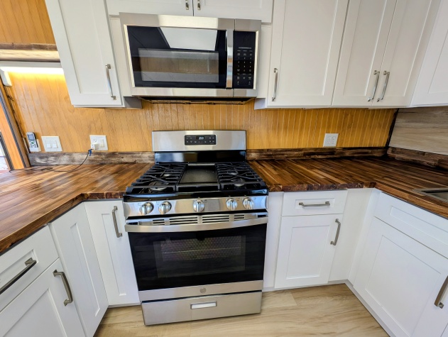 3715 Hula Circle, Ruskin, Florida 33570, 1 Bedroom Bedrooms, ,1 BathroomBathrooms,All - Age Mobile Home,For Sale,Hula Circle,4222