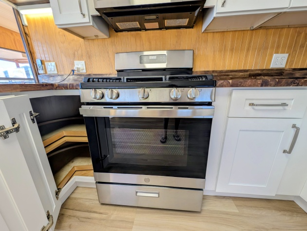 3715 Hula Circle, Ruskin, Florida 33570, 1 Bedroom Bedrooms, ,1 BathroomBathrooms,All - Age Mobile Home,For Sale,Hula Circle,4222