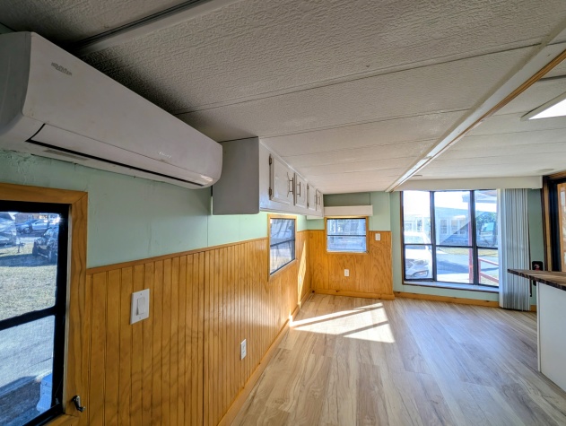 3715 Hula Circle, Ruskin, Florida 33570, 1 Bedroom Bedrooms, ,1 BathroomBathrooms,All - Age Mobile Home,For Sale,Hula Circle,4222