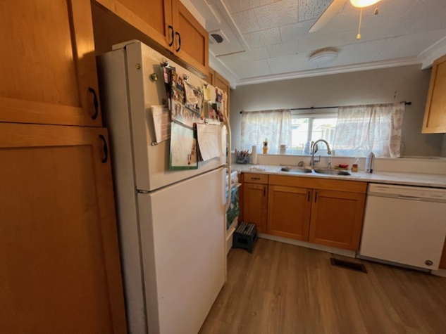 2419 Gulf to Bay Blvd, Lot 817, Clearwater, Florida 33765, 2 Bedrooms Bedrooms, ,2 BathroomsBathrooms,55-Plus Mobile Home,For Sale,Gulf to Bay Blvd, Lot 817,4265