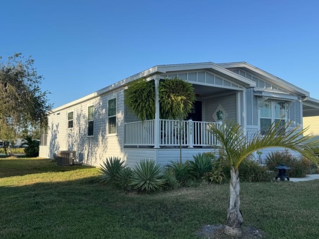 7908 Lakeshore Drive, Ellenton, Florida 34222, 3 Bedrooms Bedrooms, ,2 BathroomsBathrooms,55-Plus Mobile Home,For Sale,Lakeshore Drive,4266