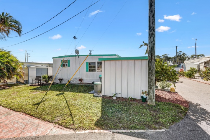 4918 14th St W, Lot B9, Bradenton, Florida 34207, 2 Bedrooms Bedrooms, ,1 BathroomBathrooms,55-Plus Mobile Home,For Sale,14th St W, Lot B9,4268
