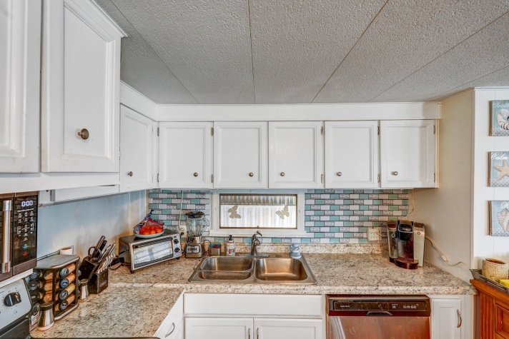 4918 14th St W, Lot B9, Bradenton, Florida 34207, 2 Bedrooms Bedrooms, ,1 BathroomBathrooms,55-Plus Mobile Home,For Sale,14th St W, Lot B9,4268