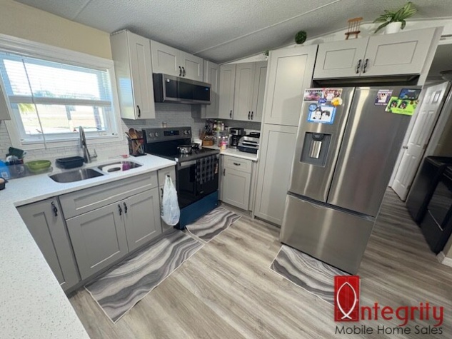 2028 Stewart Rd, Lot 63, Melbourne, Florida 32935, 3 Bedrooms Bedrooms, ,2 BathroomsBathrooms,All - Age Mobile Home,For Sale,Stewart Rd, Lot 63,4272