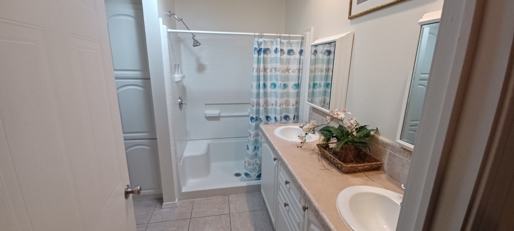 1943 Augusta Rd, Lot 235, Orlando, Florida 32826, 3 Bedrooms Bedrooms, ,2 BathroomsBathrooms,55-Plus Mobile Home,For Sale,Augusta Rd, Lot 235,4275