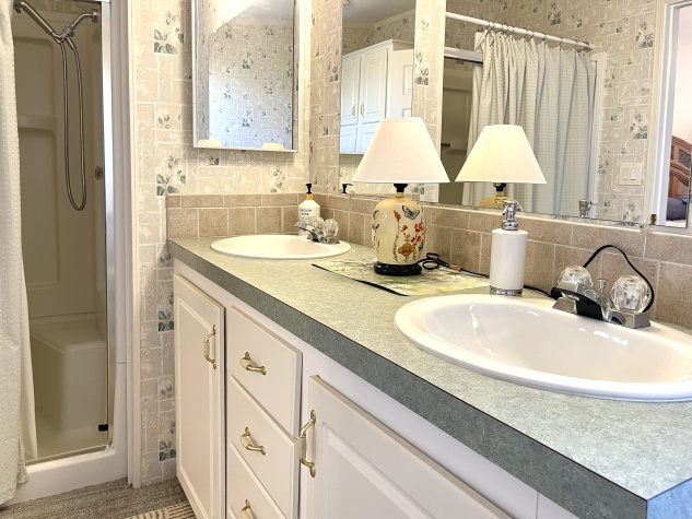 8604 26th Drive E, Palmetto, Florida 34221, 2 Bedrooms Bedrooms, ,2 BathroomsBathrooms,55-Plus Mobile Home,For Sale,26th Drive E,4280