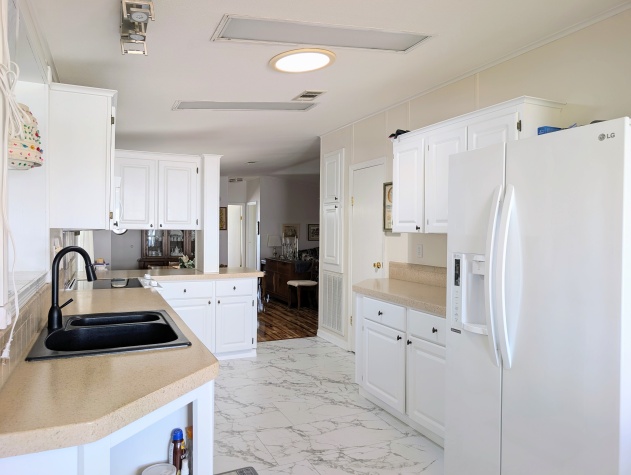 9910 Suncrest St, Parrish, Florida 34219, 3 Bedrooms Bedrooms, ,2 BathroomsBathrooms,55-Plus Mobile Home,For Sale,Suncrest St,4281