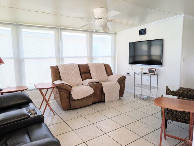 9910 Suncrest St, Parrish, Florida 34219, 3 Bedrooms Bedrooms, ,2 BathroomsBathrooms,55-Plus Mobile Home,For Sale,Suncrest St,4281