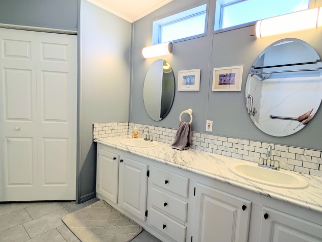 9910 Suncrest St, Parrish, Florida 34219, 3 Bedrooms Bedrooms, ,2 BathroomsBathrooms,55-Plus Mobile Home,For Sale,Suncrest St,4281