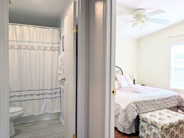 9910 Suncrest St, Parrish, Florida 34219, 3 Bedrooms Bedrooms, ,2 BathroomsBathrooms,55-Plus Mobile Home,For Sale,Suncrest St,4281