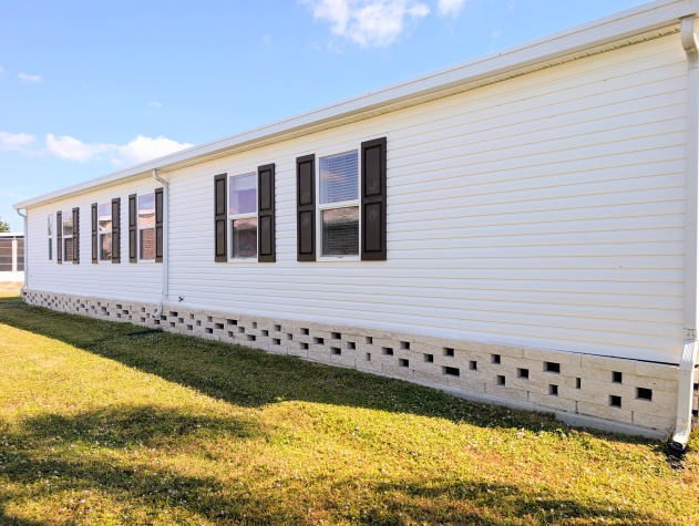 9910 Suncrest St, Parrish, Florida 34219, 3 Bedrooms Bedrooms, ,2 BathroomsBathrooms,55-Plus Mobile Home,For Sale,Suncrest St,4281