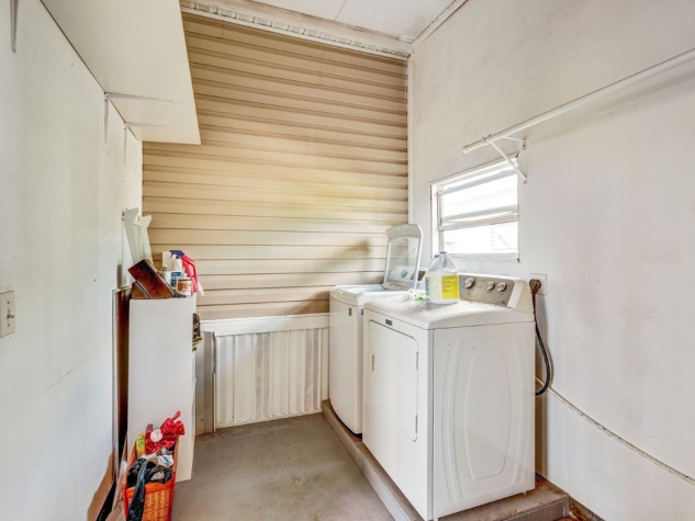 620 57th Avenue W, Lot J3, Bradenton, Florida 34207, 2 Bedrooms Bedrooms, ,2 BathroomsBathrooms,55-Plus Mobile Home,For Sale,57th Avenue W, Lot J3,4283