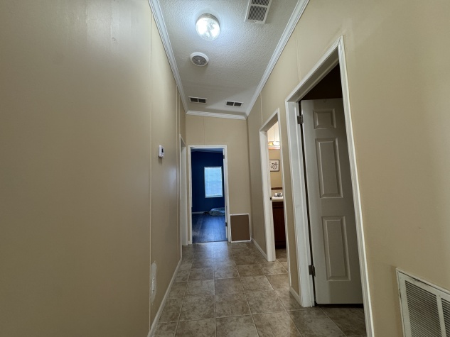 3081 Bay Oaks Dr, Sarasota, Florida 34234, 2 Bedrooms Bedrooms, ,2 BathroomsBathrooms,55-Plus Mobile Home,For Sale,Bay Oaks Dr,4284