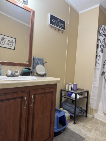 3081 Bay Oaks Dr, Sarasota, Florida 34234, 2 Bedrooms Bedrooms, ,2 BathroomsBathrooms,55-Plus Mobile Home,For Sale,Bay Oaks Dr,4284