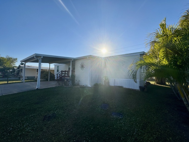 3081 Bay Oaks Dr, Sarasota, Florida 34234, 2 Bedrooms Bedrooms, ,2 BathroomsBathrooms,55-Plus Mobile Home,For Sale,Bay Oaks Dr,4284