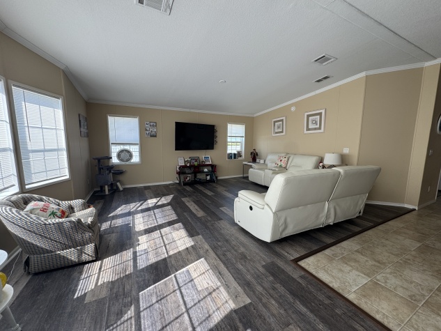 3081 Bay Oaks Dr, Sarasota, Florida 34234, 2 Bedrooms Bedrooms, ,2 BathroomsBathrooms,55-Plus Mobile Home,For Sale,Bay Oaks Dr,4284