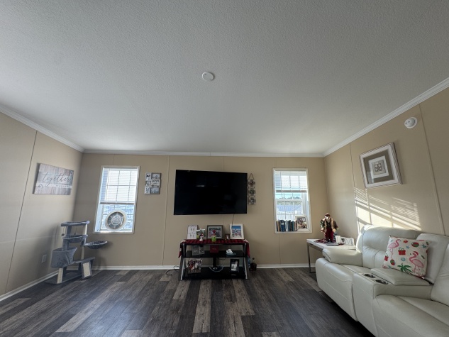 3081 Bay Oaks Dr, Sarasota, Florida 34234, 2 Bedrooms Bedrooms, ,2 BathroomsBathrooms,55-Plus Mobile Home,For Sale,Bay Oaks Dr,4284