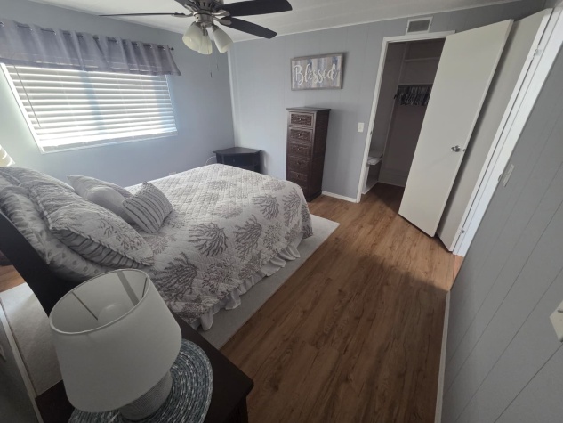 5200 28th St N, Lot 637, St Petersburg, Florida 33714, 2 Bedrooms Bedrooms, ,2 BathroomsBathrooms,55-Plus Mobile Home,For Sale,28th St N, Lot 637,4286