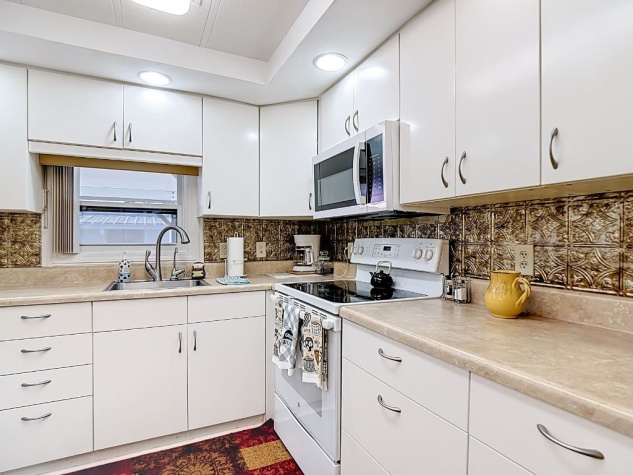 1305 Arizona Avenue, Frostproof, Florida 33843, 2 Bedrooms Bedrooms, ,2 BathroomsBathrooms,55-Plus Mobile Home,For Sale,Arizona Avenue,4289