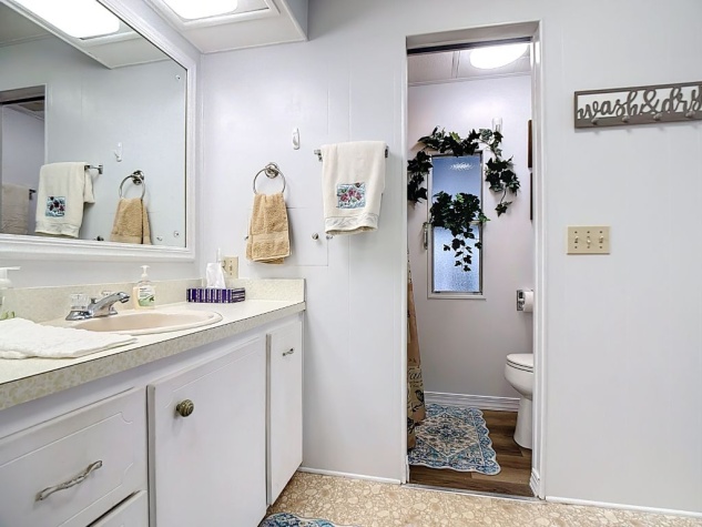 1305 Arizona Avenue, Frostproof, Florida 33843, 2 Bedrooms Bedrooms, ,2 BathroomsBathrooms,55-Plus Mobile Home,For Sale,Arizona Avenue,4289