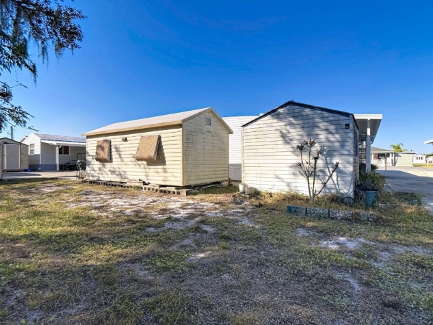 1305 Arizona Avenue, Frostproof, Florida 33843, 2 Bedrooms Bedrooms, ,2 BathroomsBathrooms,55-Plus Mobile Home,For Sale,Arizona Avenue,4289