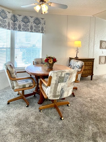 8607 27th Avenue E, Palmetto, Florida 34221, 2 Bedrooms Bedrooms, ,2 BathroomsBathrooms,55-Plus Mobile Home,For Sale,27th Avenue E,4290