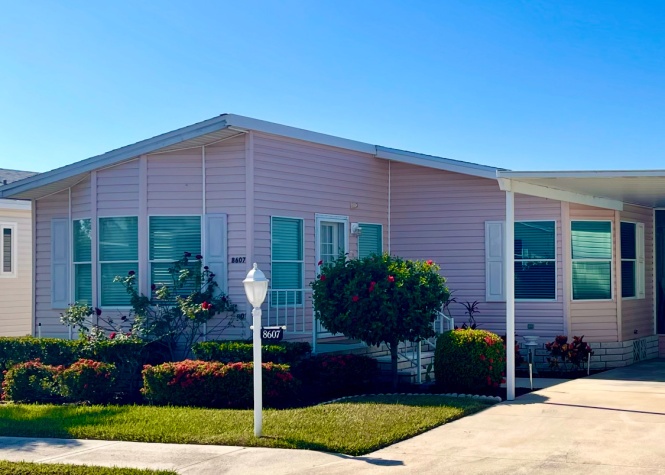 8607 27th Avenue E, Palmetto, Florida 34221, 2 Bedrooms Bedrooms, ,2 BathroomsBathrooms,55-Plus Mobile Home,For Sale,27th Avenue E,4290