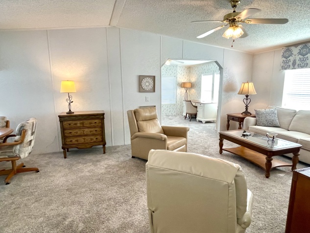 8607 27th Avenue E, Palmetto, Florida 34221, 2 Bedrooms Bedrooms, ,2 BathroomsBathrooms,55-Plus Mobile Home,For Sale,27th Avenue E,4290
