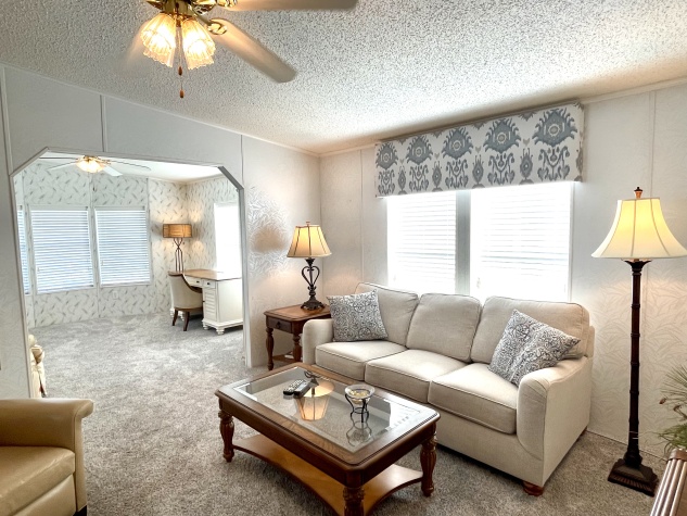 8607 27th Avenue E, Palmetto, Florida 34221, 2 Bedrooms Bedrooms, ,2 BathroomsBathrooms,55-Plus Mobile Home,For Sale,27th Avenue E,4290