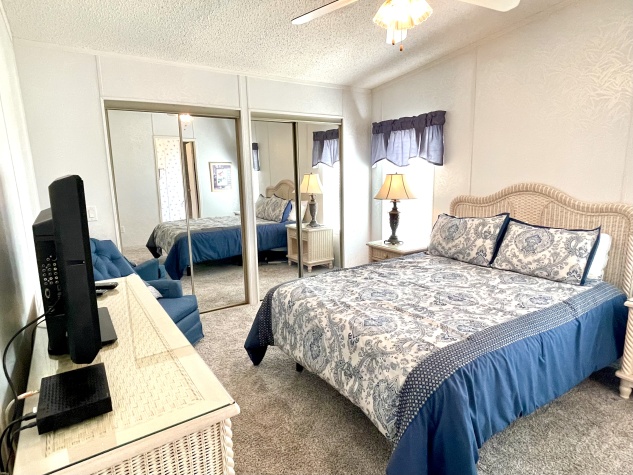 8607 27th Avenue E, Palmetto, Florida 34221, 2 Bedrooms Bedrooms, ,2 BathroomsBathrooms,55-Plus Mobile Home,For Sale,27th Avenue E,4290