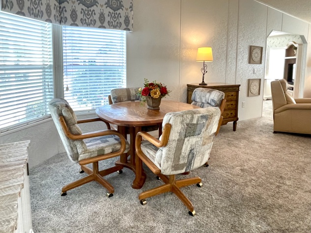 8607 27th Avenue E, Palmetto, Florida 34221, 2 Bedrooms Bedrooms, ,2 BathroomsBathrooms,55-Plus Mobile Home,For Sale,27th Avenue E,4290