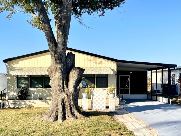 8304 Desoto Drive, Ellenton, Florida 34222, 3 Bedrooms Bedrooms, ,3 BathroomsBathrooms,55-Plus Mobile Home,For Sale,Desoto Drive,4294