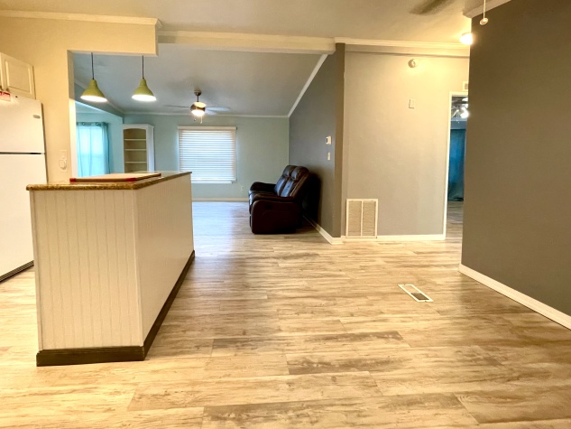 8304 Desoto Drive, Ellenton, Florida 34222, 3 Bedrooms Bedrooms, ,3 BathroomsBathrooms,55-Plus Mobile Home,For Sale,Desoto Drive,4294