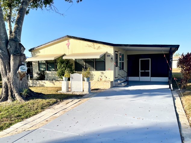 8304 Desoto Drive, Ellenton, Florida 34222, 3 Bedrooms Bedrooms, ,3 BathroomsBathrooms,55-Plus Mobile Home,For Sale,Desoto Drive,4294