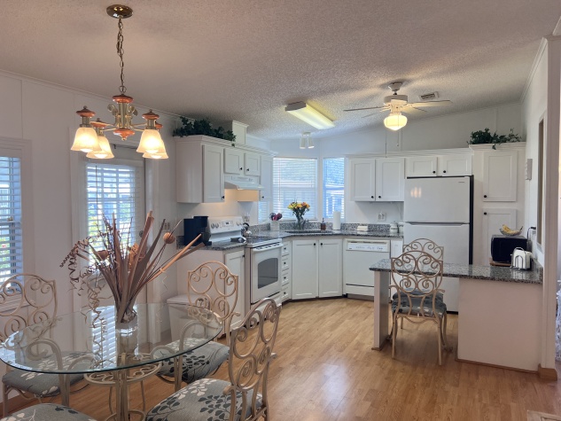 5328 Sherbourne Circle, Lot 398, Sarasota, Florida 34241, 2 Bedrooms Bedrooms, ,2 BathroomsBathrooms,55-Plus Mobile Home,For Sale,Sherbourne Circle, Lot 398,4296