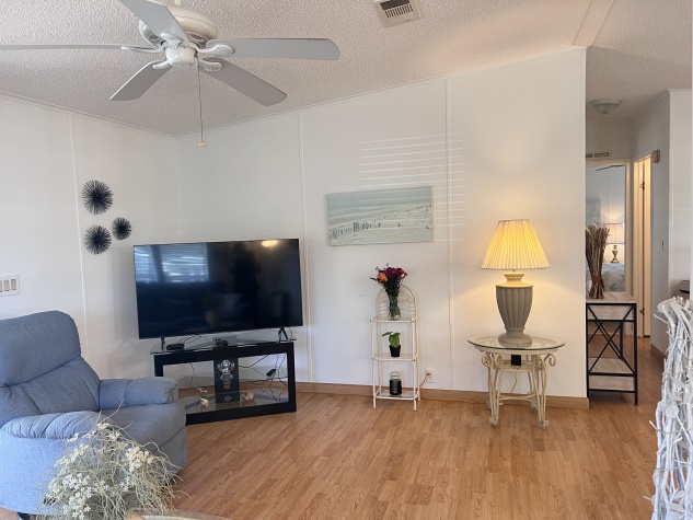 5328 Sherbourne Circle, Lot 398, Sarasota, Florida 34241, 2 Bedrooms Bedrooms, ,2 BathroomsBathrooms,55-Plus Mobile Home,For Sale,Sherbourne Circle, Lot 398,4296