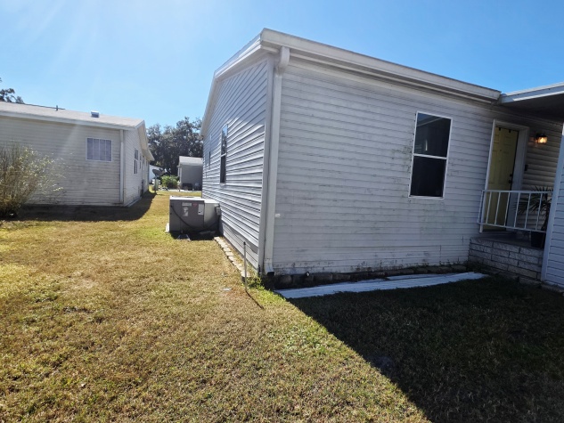 3206 Sunset Oaks Dr, Plant City, Florida 33563, 3 Bedrooms Bedrooms, ,2 BathroomsBathrooms,All - Age Mobile Home,For Sale,Sunset Oaks Dr,4300