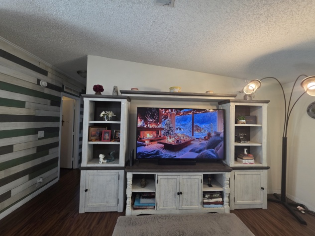 3206 Sunset Oaks Dr, Plant City, Florida 33563, 3 Bedrooms Bedrooms, ,2 BathroomsBathrooms,All - Age Mobile Home,For Sale,Sunset Oaks Dr,4300