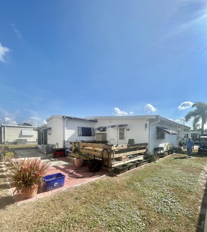 129 Capri Dr, Palmetto, Florida 34221, 2 Bedrooms Bedrooms, ,2 BathroomsBathrooms,55-Plus Mobile Home,For Sale,Capri Dr,4302