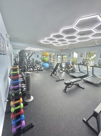 129 Capri Dr, Palmetto, Florida 34221, 2 Bedrooms Bedrooms, ,2 BathroomsBathrooms,55-Plus Mobile Home,For Sale,Capri Dr,4302