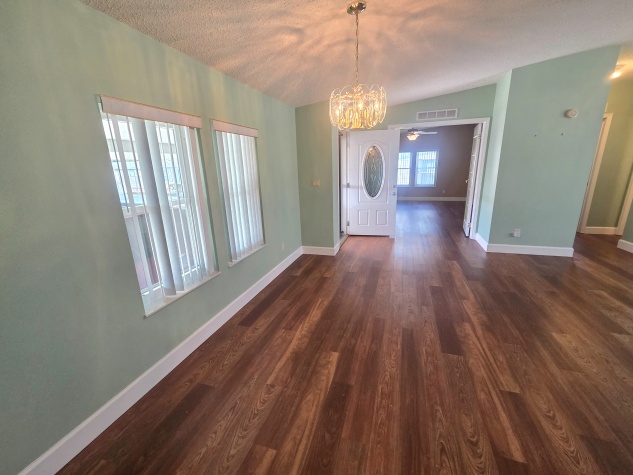 8605 27th Avenue E, Palmetto, Florida 34221, 2 Bedrooms Bedrooms, ,2 BathroomsBathrooms,55-Plus Mobile Home,For Sale,27th Avenue E,4303