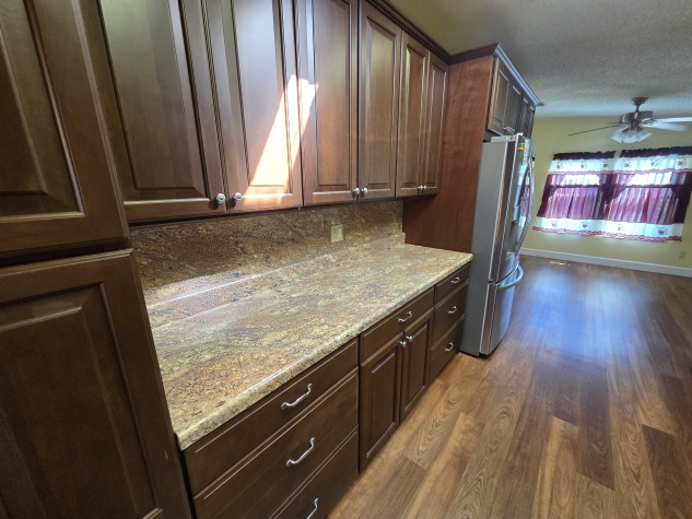 8605 27th Avenue E, Palmetto, Florida 34221, 2 Bedrooms Bedrooms, ,2 BathroomsBathrooms,55-Plus Mobile Home,For Sale,27th Avenue E,4303