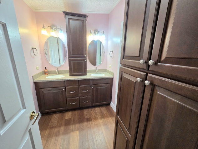 8605 27th Avenue E, Palmetto, Florida 34221, 2 Bedrooms Bedrooms, ,2 BathroomsBathrooms,55-Plus Mobile Home,For Sale,27th Avenue E,4303