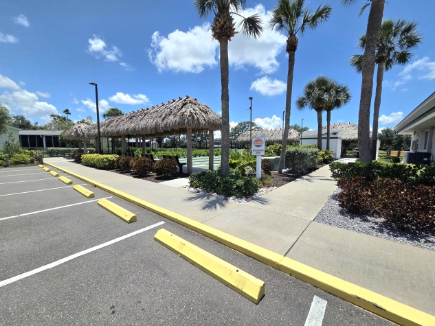 8605 27th Avenue E, Palmetto, Florida 34221, 2 Bedrooms Bedrooms, ,2 BathroomsBathrooms,55-Plus Mobile Home,For Sale,27th Avenue E,4303