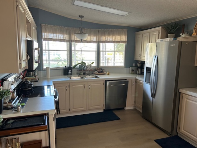 3028 Kiwi Pl, Ellenton, Florida 34222, 2 Bedrooms Bedrooms, ,2 BathroomsBathrooms,55-Plus Mobile Home,For Sale,Kiwi Pl,4306